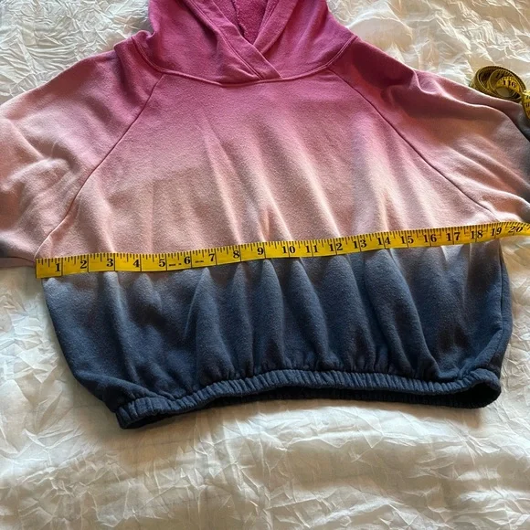 Victoria Sport Crop Pull Over Hoodie - Picture 6 of 10